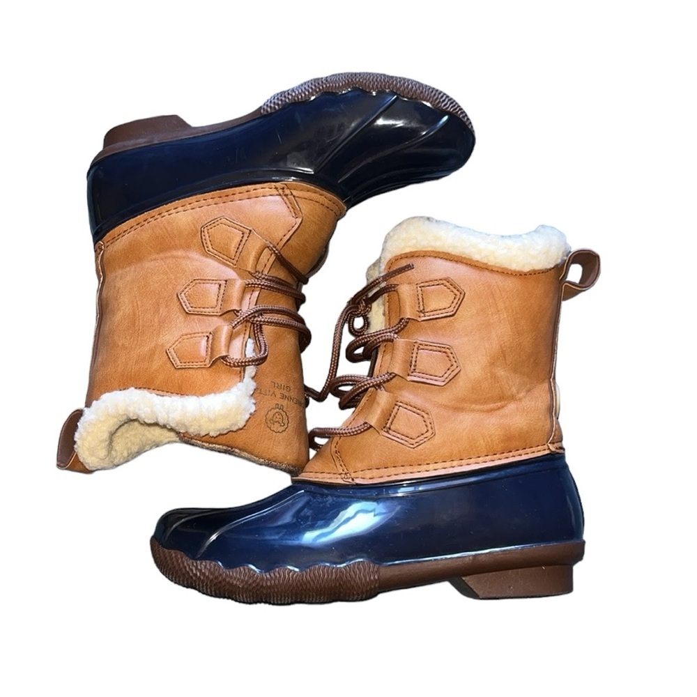 Adrienne Vittadini Girl’s duck‎ boots Size 2